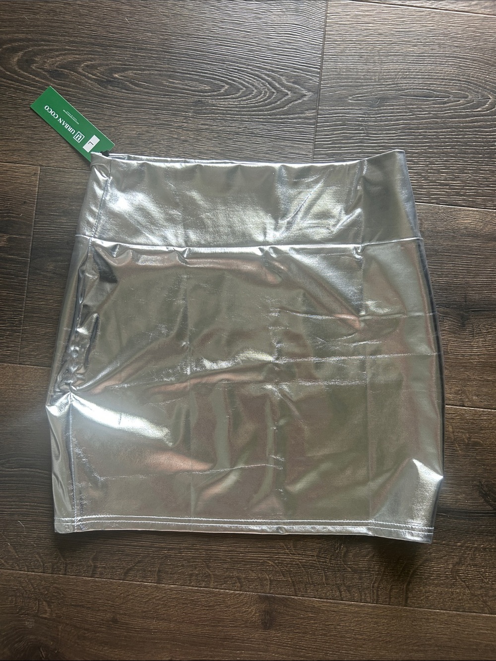 Silver Metallic Mini Skirt - Women’s Large NWT